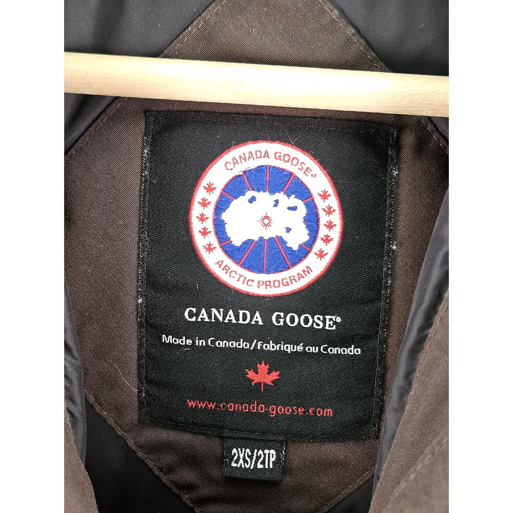 Canada Goose Down Jacket Parka Coyote Fur Hooded Women's Size 2XS - Picture 3 of 10